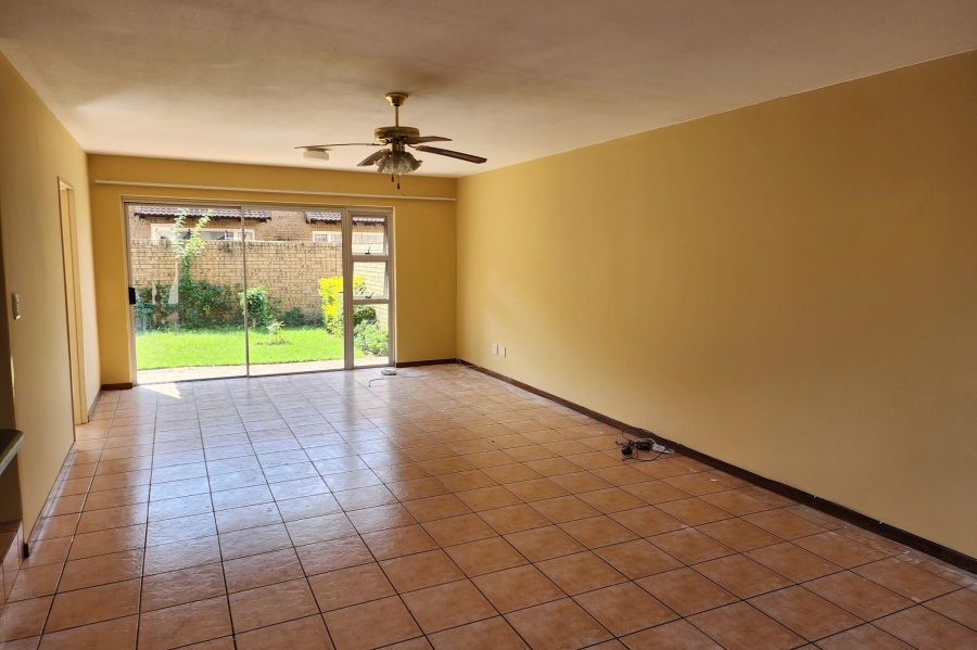 To Let 4 Bedroom Property for Rent in Cashan North West